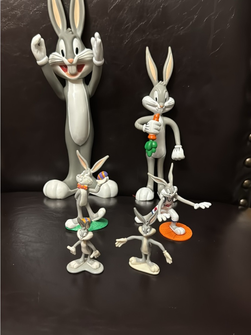 Bugs Bunny Grey Figurine Collection - Looney Tunes Home Accents